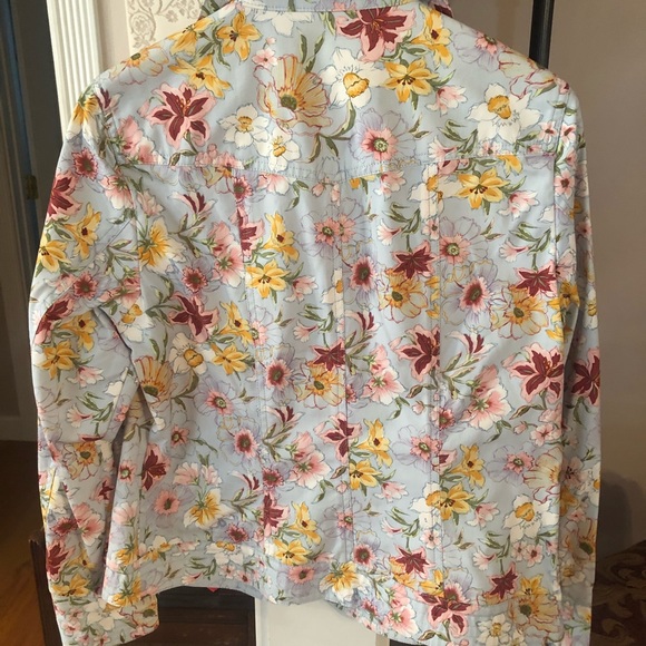 Jacket - Picture 2 of 6